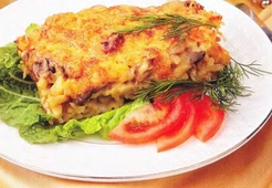 Картофельная запеканка с грибами и рыбой