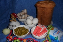 Шаг 1: Лук и грибы измельчаем и …