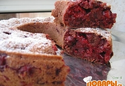 Постный вишнево шоколадный кекс