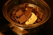 Шаг 1: Масло и шоколад (100 гр) …
