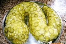 Шаг 2: Сверху немного промазать майонезом и …