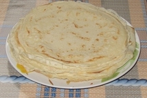 Шаг 2: влить растительное масло и жарить …