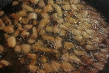 Шаг 2: Лук обжарить на растительном масле …