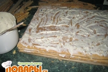 Шаг 5: Крем приготовить из меда, сгущенного …