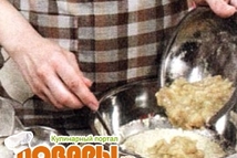 Шаг 2: Добавить банановое пюре во взбитую …