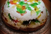 Шаг 4: Для окончательного оформления торта берем …