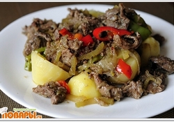 Рецепт: Подлива-вариация «Лагманная» с картофелем