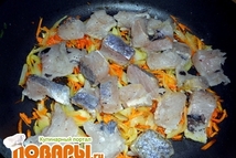 Шаг 1: Рыбу (филе) порезать небольшими кусочками. …