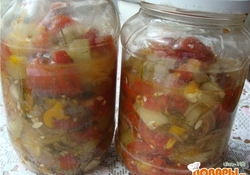 Рецепт: Летний салатик на зиму