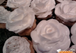 Рецепт: Пирожные с белковым кремом