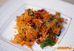 Салат морковь с кинзой