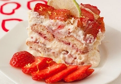 Торт Тирамису (клубничный)