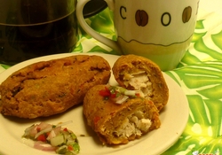 Рецепт: КорвИче (пирожки из банан и рыбы по-эквадорски)