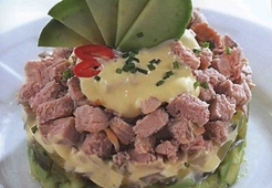 Салат из запеченного мяса 