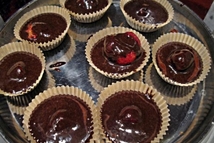 Шаг 3: Чтобы ягода оказалась в середине …