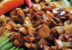 Рецепт: Свежие тушеные грибы