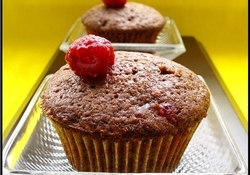 Рецепт: Шоколадные маффины с малиной