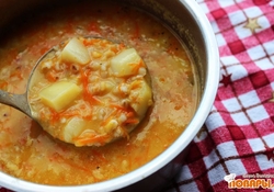 Рецепт: Гороховый суп с перловой крупой и овощами