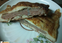 Рецепт: Отбивная из говядины в сырном кляре (диета Дюкана)