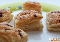 Слойки с сахаром и корицей