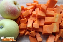 Шаг 2: Нарезаем все кубиками. Можно мелко …