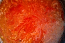 Шаг 2: Пока варится на слабом огне …