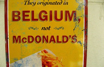 Статья: Бельгиец нашел в пакете из фастфуда 15 тысяч евро