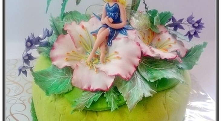 Фея в цветах