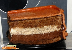 Торт-мусс с грецкими орехами и горьким шоколадом