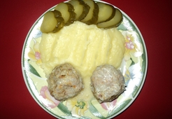 Тефтели из индейки в молочном соусе