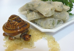 Рулетики из рисовой бумаги с курицей и грибами