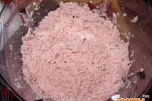 Шаг 3: Ветчину измельчаем в комбайне или …