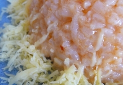 Рисовая каша с томатом и сыром