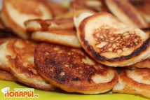 Шаг 4: Готовые оладии поливаем щедро сиропом …