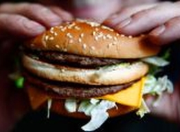 Статья: Декор фаст-фуд ресторанов заставляет посетителей съедать больше