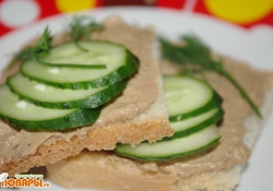 Рецепт: Нежный печеночный паштет в мультиварке