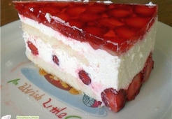 Торт творожно-сливочный с клубникой