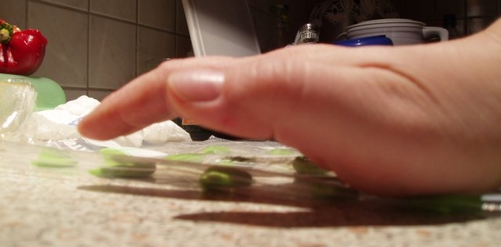 Шаг №6 МК Листочки от Larissa3