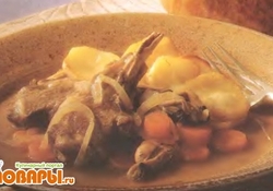 Рецепт: Мясо в горшочке по-ланкаширски