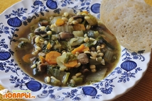 Шаг 3: Добавляем в кастрюлю заранее кипяченную …