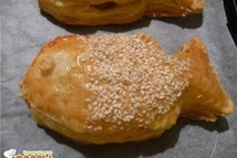 Шаг 3: Положить на противень, застеленный бумагой …