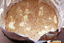 Шаг 5: Форму для тортов обмотала фольгой, …