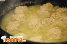 Шаг 4: Варить минут 15-20 периодически переворачивать. …