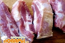 Шаг 1: Подготовка: Мясо порезать на порции. …