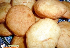 Золотистые баурсаки. Казахский хлеб