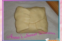 Шаг 4: Завернуть 2-е тесто (масляное) в …