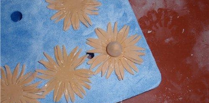 Шаг №4 МК по астрам-хризантемам от TaninTortik