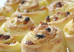 Рецепт: Венок - булочки в фольге