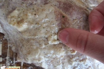 Шаг 5: Далее берем зубчики чеснока, чистим …