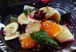 Фруктовый салат с черешней по-крымски  